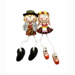 Magnetas Lietuvių pora tautiniais drabužiais 90 x 65 mm, pagamintas iš polirezino