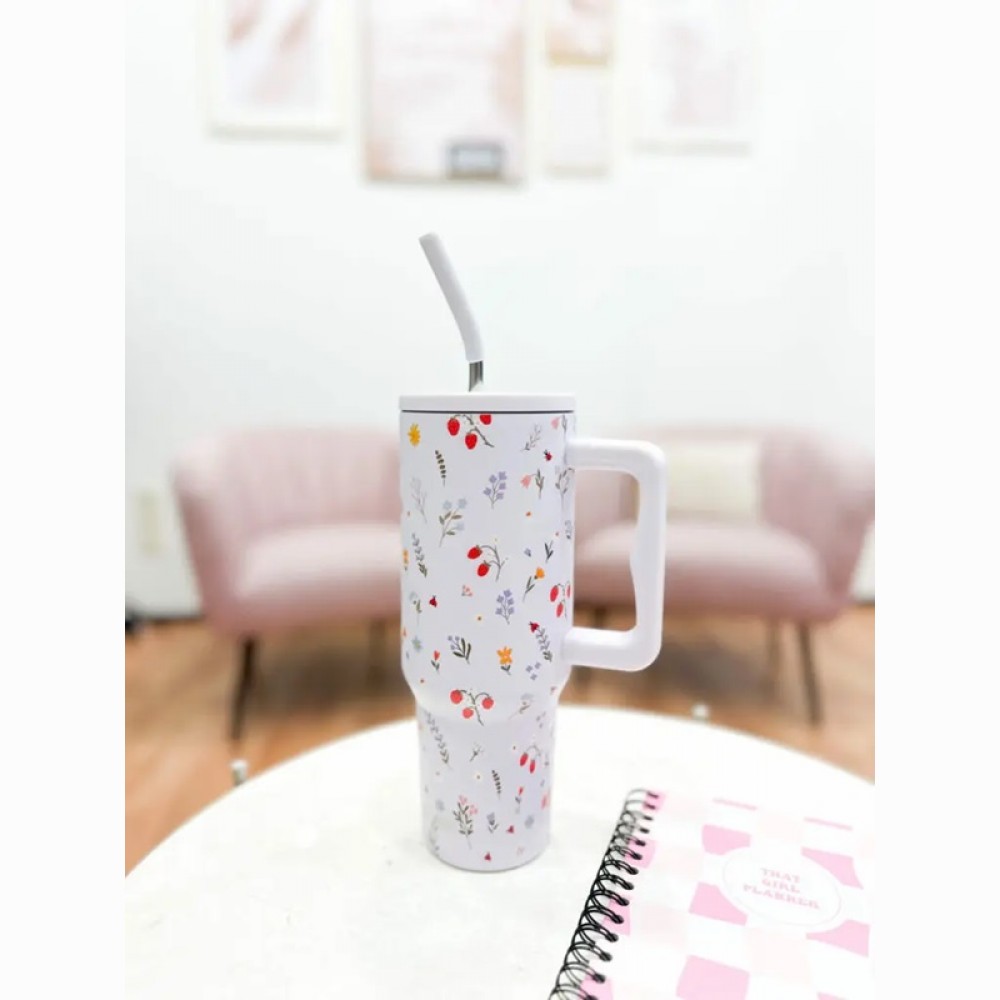 Gertuvė su šiaudeliu (1200 ml) - Žemuogės